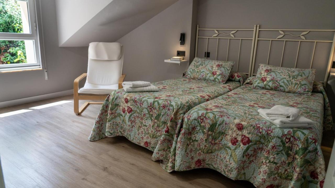 Apartamentos Mar Y Sol Luarca Buitenkant foto